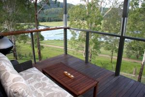 Yabbaloumba Retreat - Retreat Location and Accessibility
