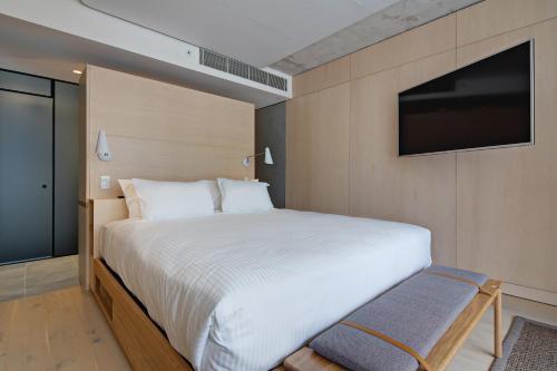 Zara Tower – Luxury Suites and Apartments - Luxury Accommodations in Sydney