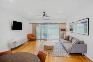 13th Beach Golf Lodges - Accommodation and Facilities