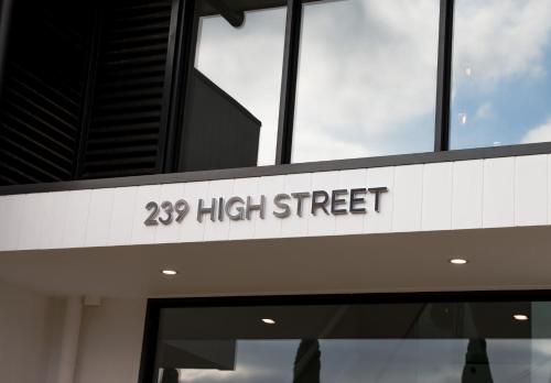 239 High by Regional Escapes - Location and Accessibility