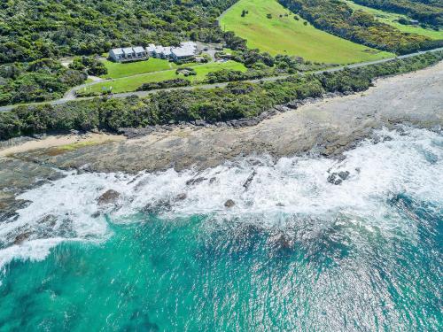 5 Whitecrest Great Ocean Road Resort - Ocean Views - Accommodation and Amenities