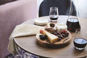 Adina Apartment Hotel Melbourne, Pentridge - Accommodation and Amenities