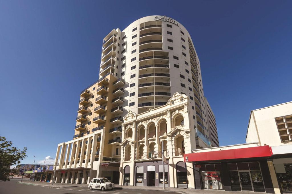 Adina Apartment Hotel Perth Barrack Plaza - Room Types and Amenities