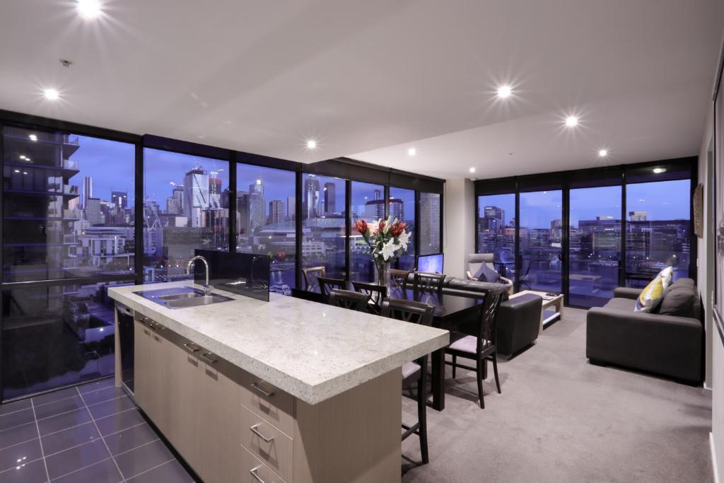 AKOM AT Docklands Review - Accommodation Highlights