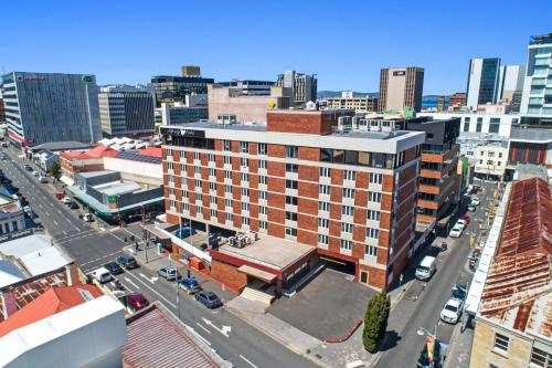 Allurity Hotel - Location and Attractions