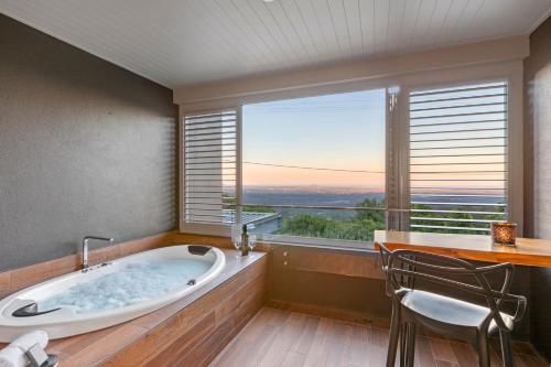 Altitude On Montville - Accommodation and Room Types