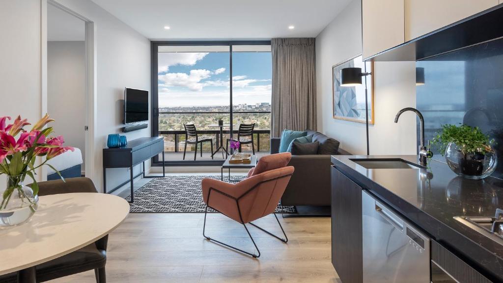 Avani Melbourne Box Hill Residences Review