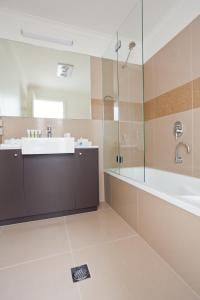 Bairnsdale International - Accommodation Details