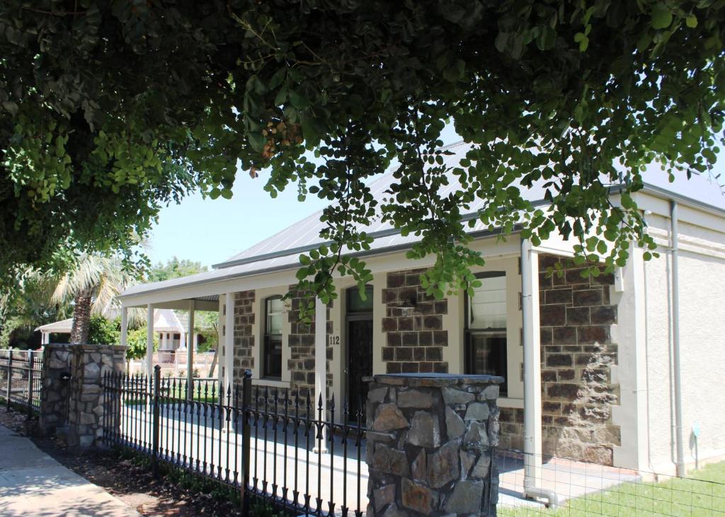 Barossa Bed & Breakfast - Accommodation Details