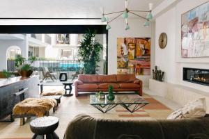 Basq House - Location and Accessibility