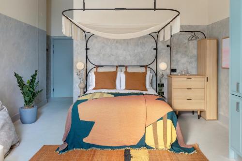 Bermonds Locke, Tower Bridge - Guest Ratings and Reviews