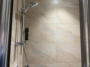 Blossoms City Hotel - Guest Ratings and Reviews