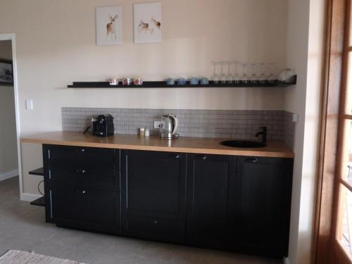 Blue Wren Studio Apartment - Accommodation Details
