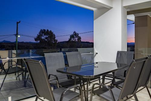 Brand New Executive Living 36 - Guest Experiences