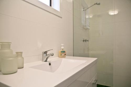 Breakaway Views 374 ALP ST - Guest Reviews