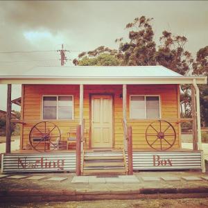 Bukirk Glamping & Fancy Coops - Luxurious Glamping Accommodations