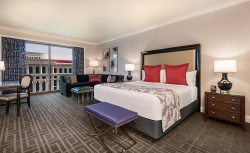 Caesars Palace Hotel & Casino - Diverse Accommodation Options