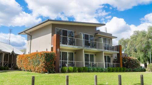 Campaspe Lodge - Accommodations
