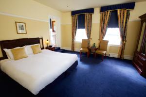 Carrington Hotel - Accommodation Details