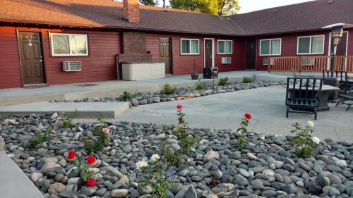 Cattlemen Motel - Guest Reviews and Ratings