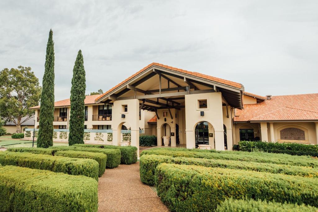 Chateau Elan At The Vintage Review
