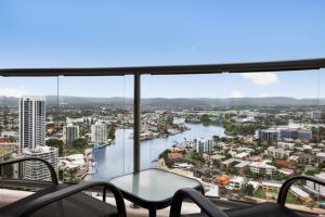 Chevron Renaissance 2 Bed Apartment by Vaun - Location and Accessibility