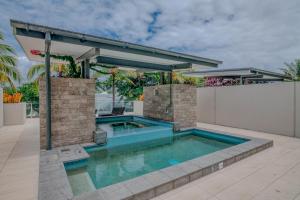 Coconut Grove - Accommodation Options