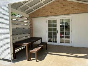 Colins Garden - Accommodation Details