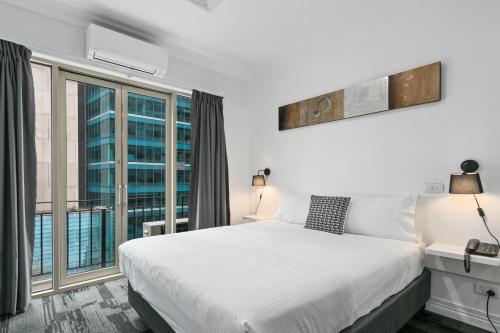 Comfort Hotel Melbourne Central Review - Accommodation Features