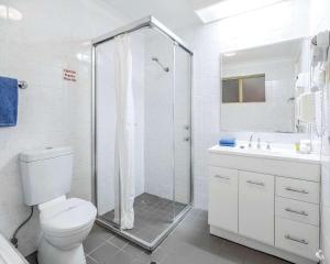 Comfort Inn Bay of Isles - Accommodation Details