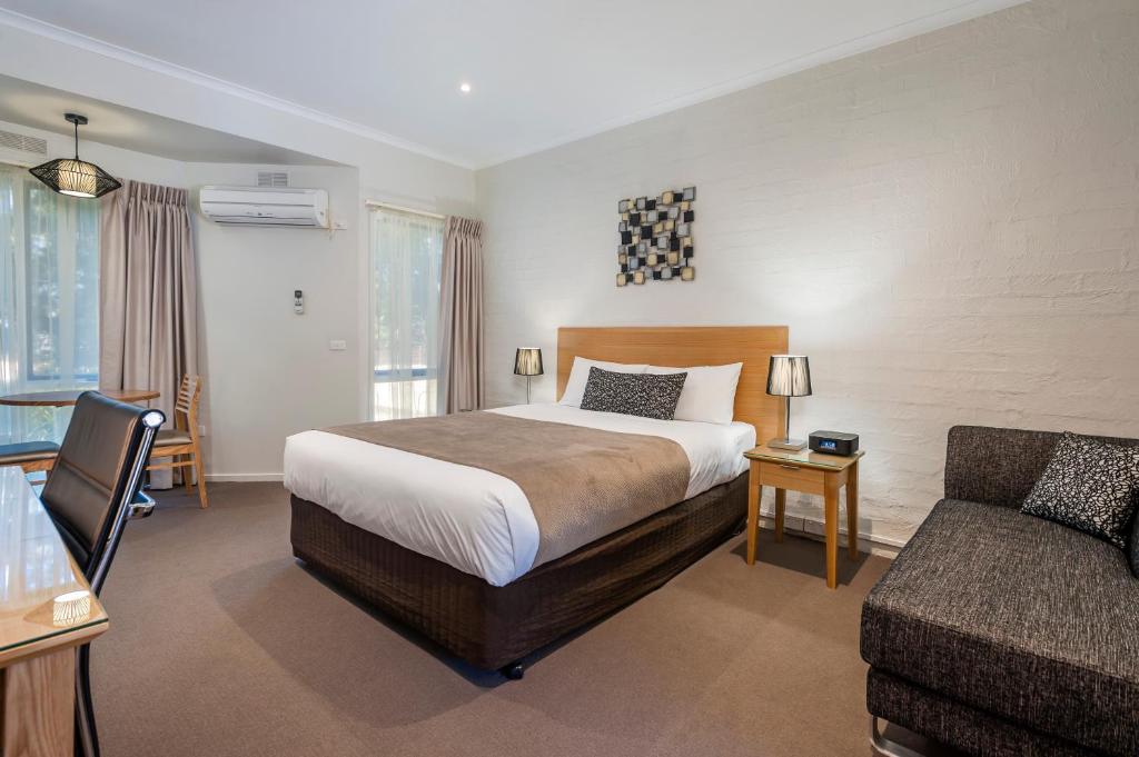 Comfort Inn Coach & Bushmans - Guest Feedback Overview