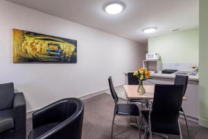 Comfort Inn & Suites Goodearth Perth - Accommodation Options