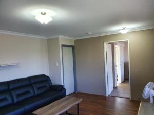 Dalyellup Private Guest House Unit - Convenient Location