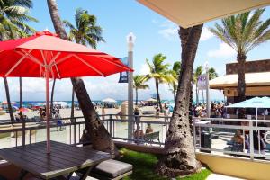 Diane Oceanfront Suites - Comfortable and Well-Appointed Accommodations