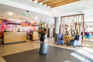 DoubleTree by Hilton London Angel Kings Cross - Convenient Location