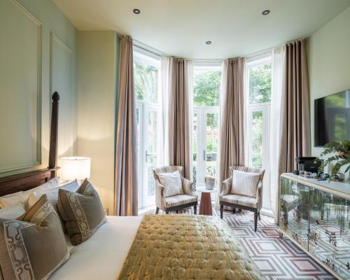 Ellen Kensington - Hotel Location and Proximity