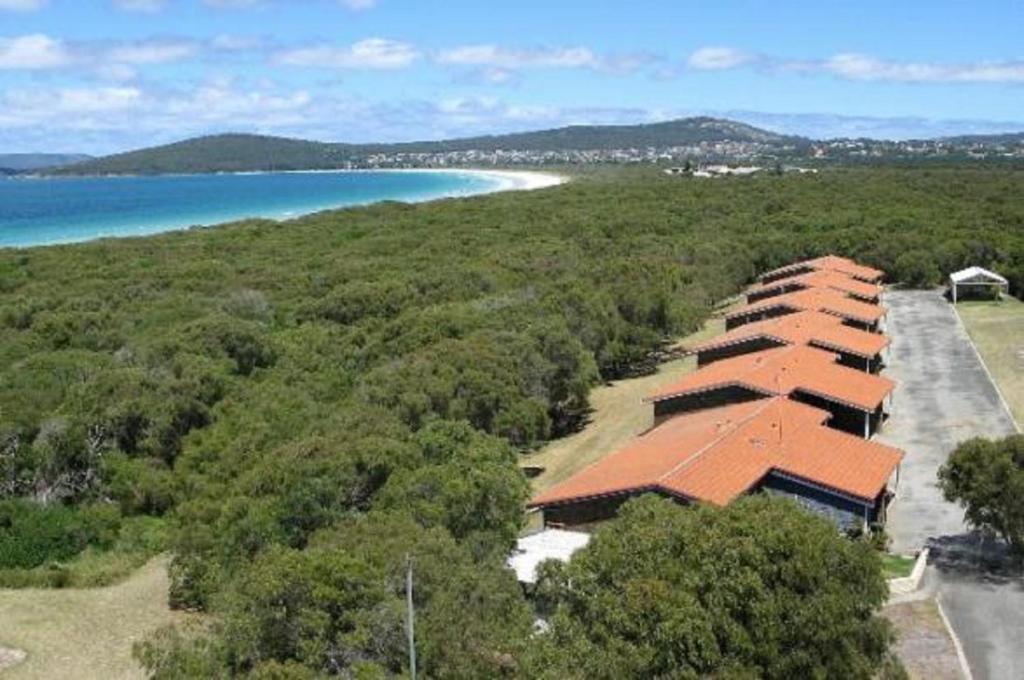 Emu Beach Chalets Review