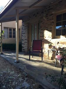 Gasworks B&B Cottages - Accommodations and Amenities