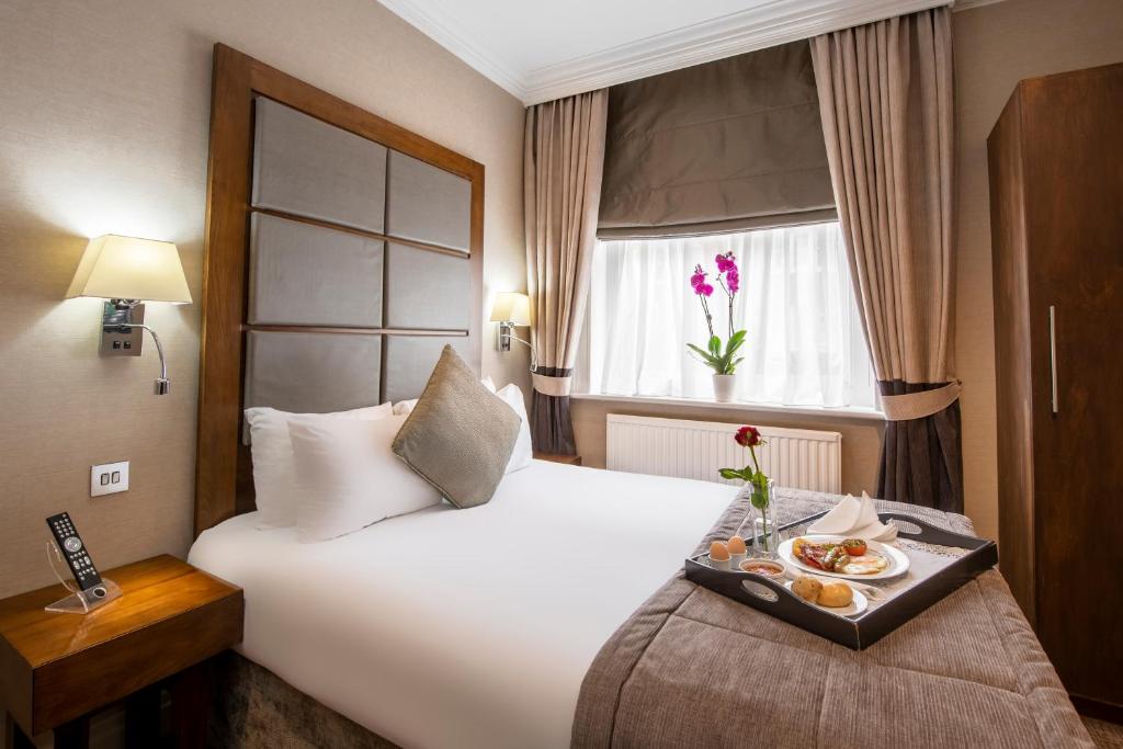 Gem Langham Court Hotel Review