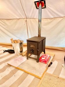 Golden Point Glamping - Tranquil Valley Location