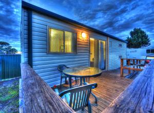 Governors Hill Carapark - Accommodation Options