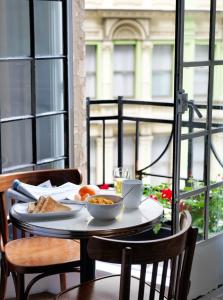 Grand Hotel Sydney - Accommodations and Guest Rooms