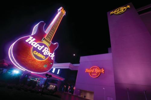 Hard Rock Hotel & Casino Biloxi - Accommodations and Room Features