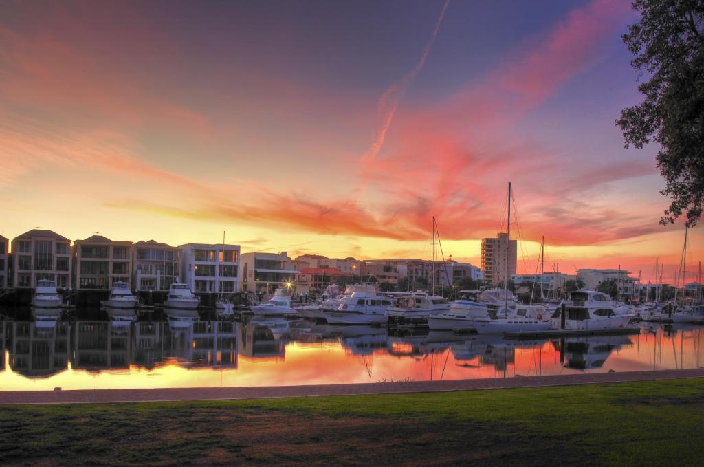 Haven Marina Motel Review