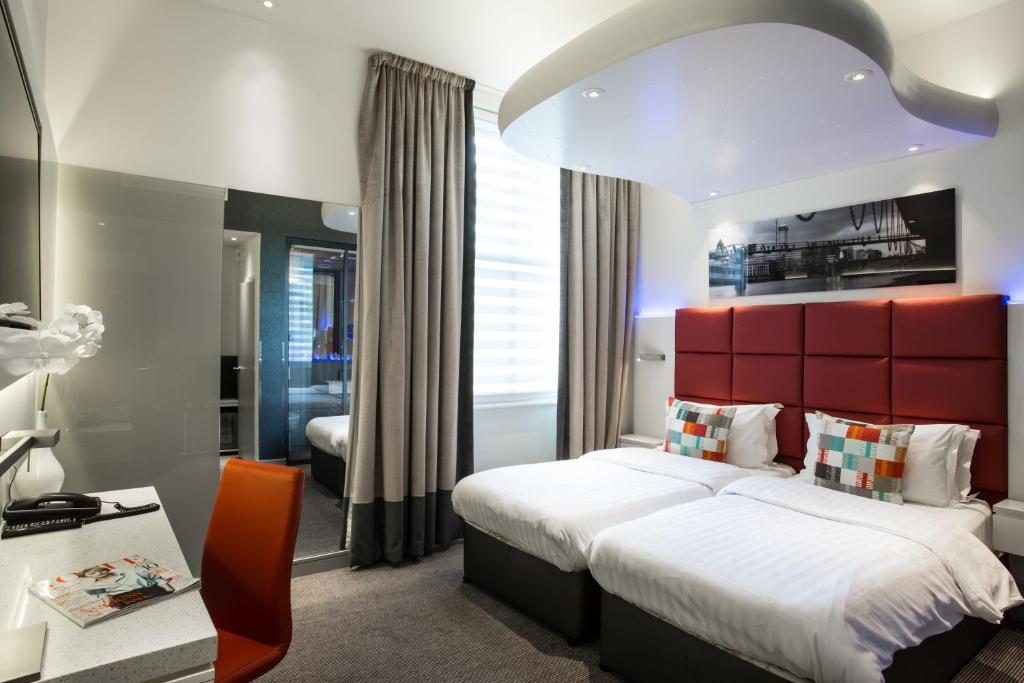 Henley House Hotel - Exceptional Guest Ratings and Reviews