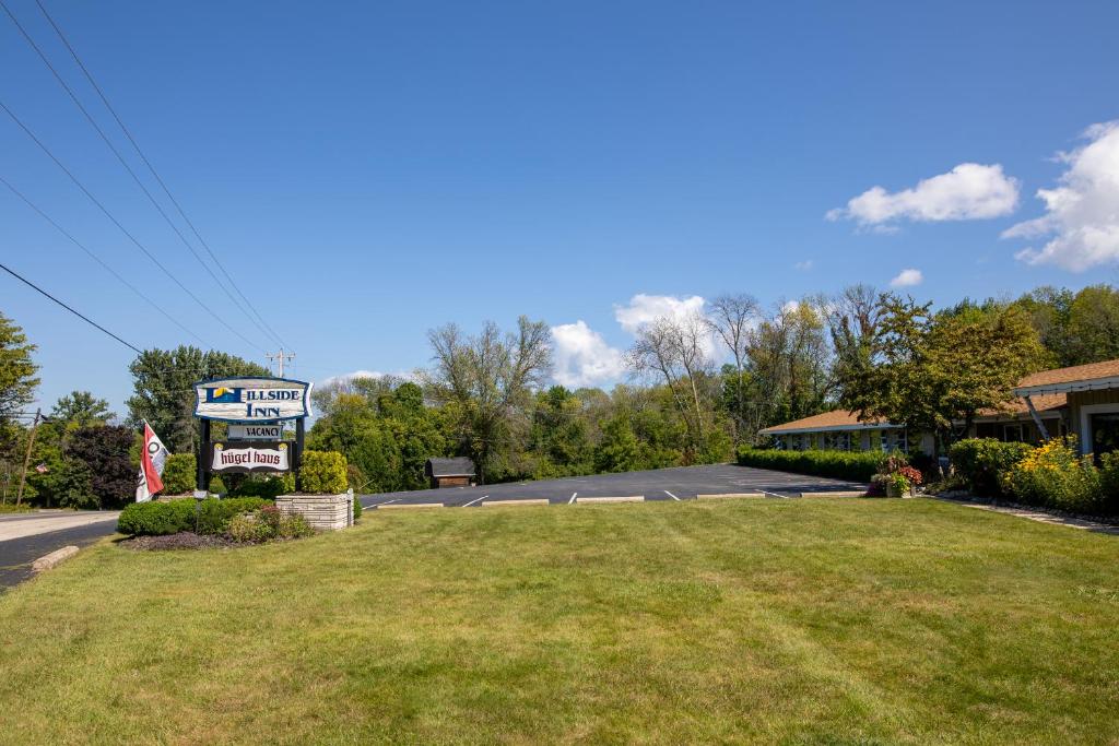 Hillside Inn - Accommodations and Amenities