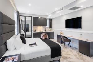 Holiday Inn & Suites - Parramatta Marsden Street, an IHG Hotel - Location and Accessibility