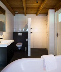 Hotel B&B Erve Bruggert - Location and Ratings