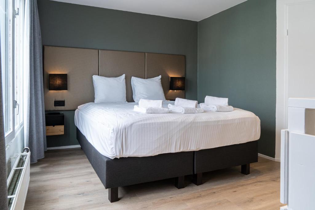 Hotel De Duif Lisse - Keukenhof - Guest Reviews and Ratings