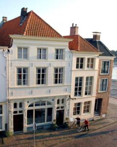 Hotel De Vischpoorte, in the Heart of Deventer and by the IJssel - Guest Ratings and Reviews